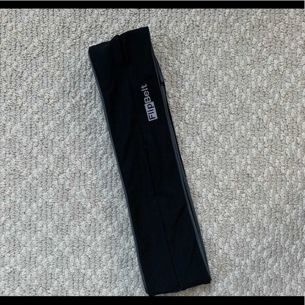 Flip belt active workout accessory
